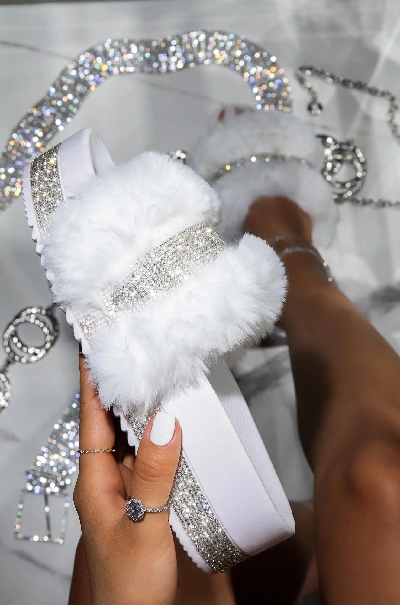 2024 Collection Luxury Designer Women Fur Rhinestone Slippers NEW ARRIVAL
