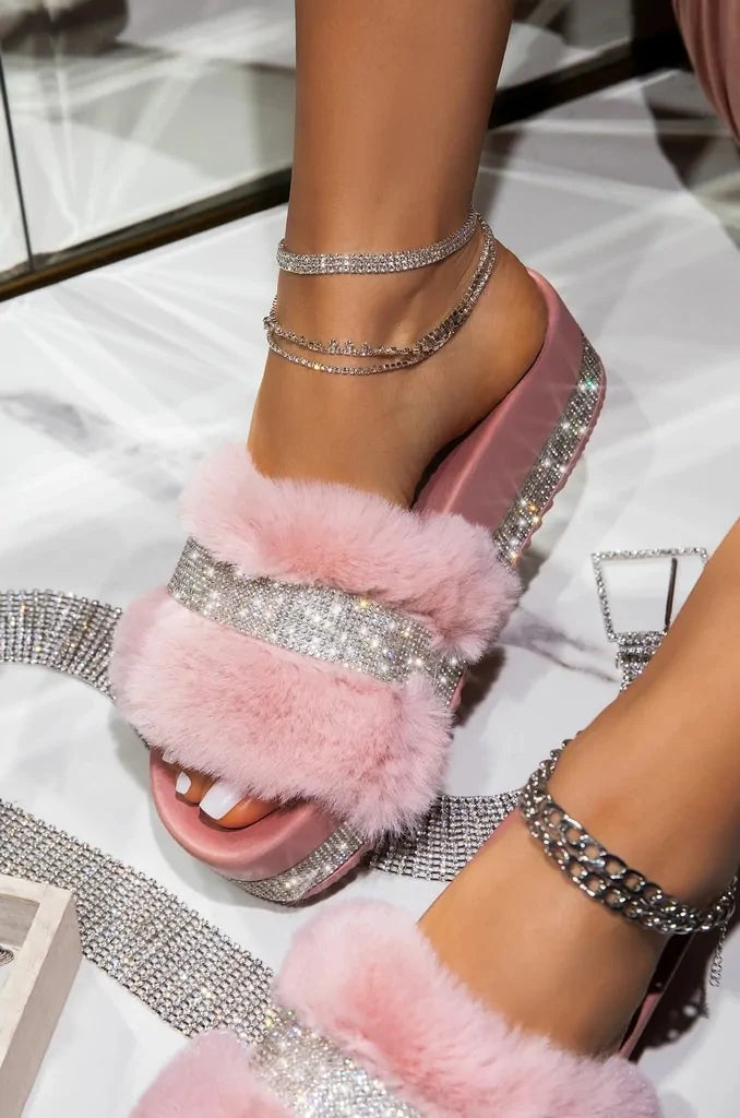 2024 Collection Luxury Designer Women Fur Rhinestone Slippers NEW ARRIVAL